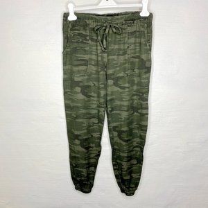 Sanctuary Camo joggers size M